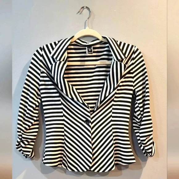 Womens Windsor Scalloped Blazer Size Small - Picture 1 of 4